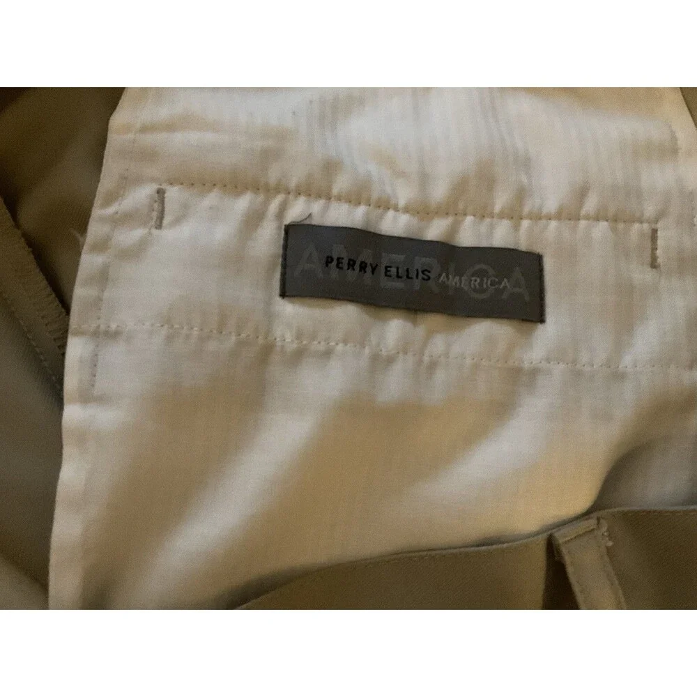 Perry Ellis America Mens Golf Shorts Men’s Pleated Dress Khaki Pockets Size 42